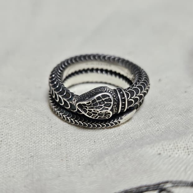 구찌 스네이크 가든 링(급처)