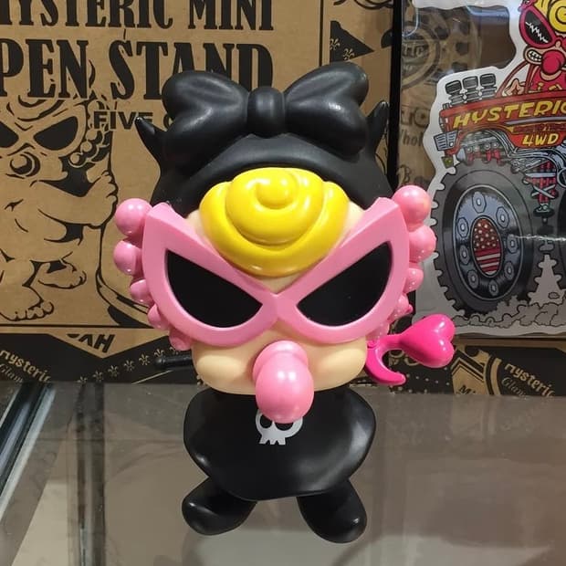 히스테릭 글래머 미니 데빌킨 돌 피규어
