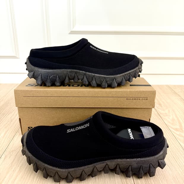 (225,235)(새상품)살로몬 스노우 클로그 블랙 아스팔트 방한화