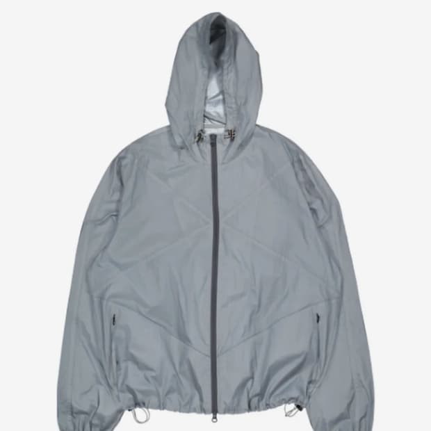 더콜디스트모먼트 바람막이