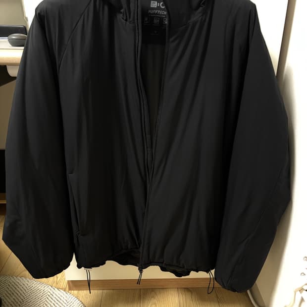 유니클로c 퍼프테크파카 블랙 xl