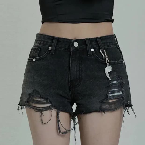 에트오소메 키링 리벳 데미지 숏팬츠