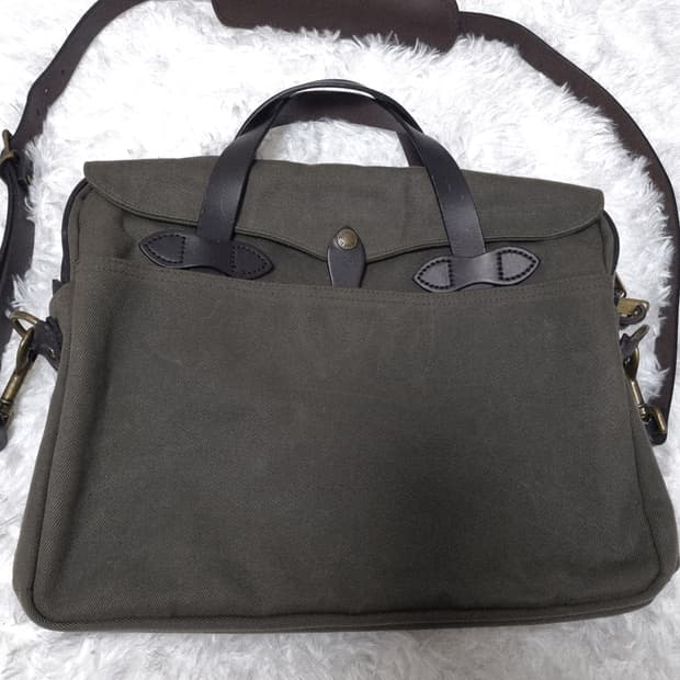 정품) 브리프케이스  256  올리브 