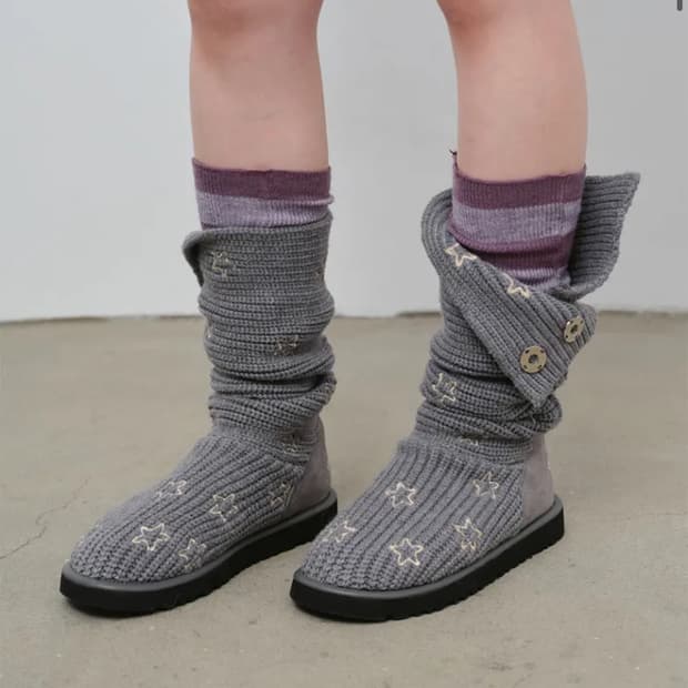 더뮤지엄비지터 STAR KNIT LONG BOOTS (GREY) 