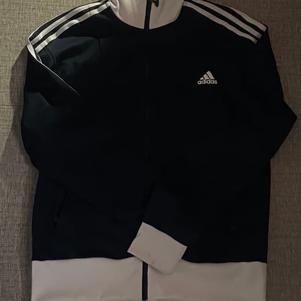 아디다스 트랙탑