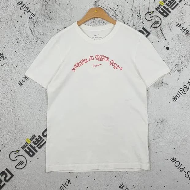 나이키 NIKE 해브어나이키데이 반팔 티 크림 S 1000436