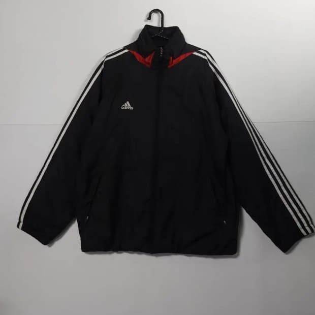 아디다스 삼선 블랙 패딩 자켓