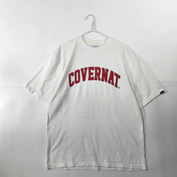 커버낫 화이트 로고 반팔 티셔츠