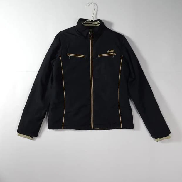 엘레쎄 블랙 바람막이 점퍼