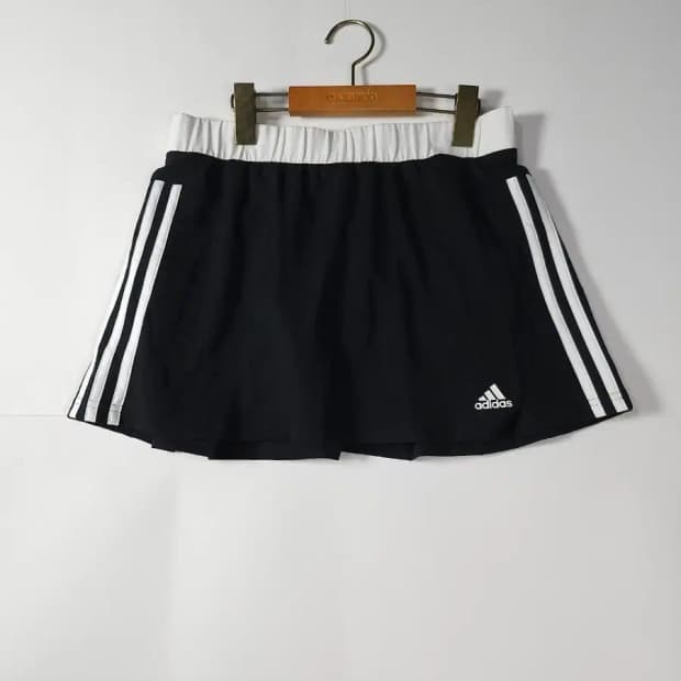 아디다스 삼선 스커트 블랙