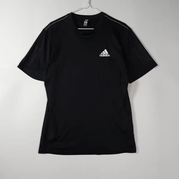 아디다스 블랙 반팔 티셔츠