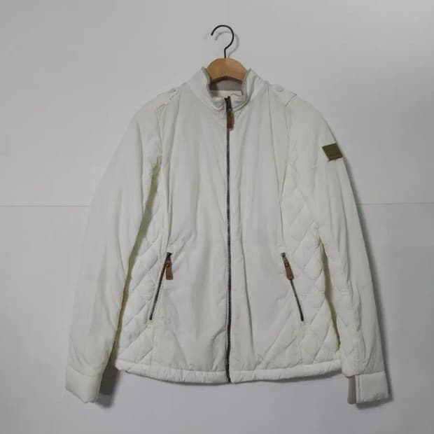 아이더 화이트 퀼팅 패딩 점퍼