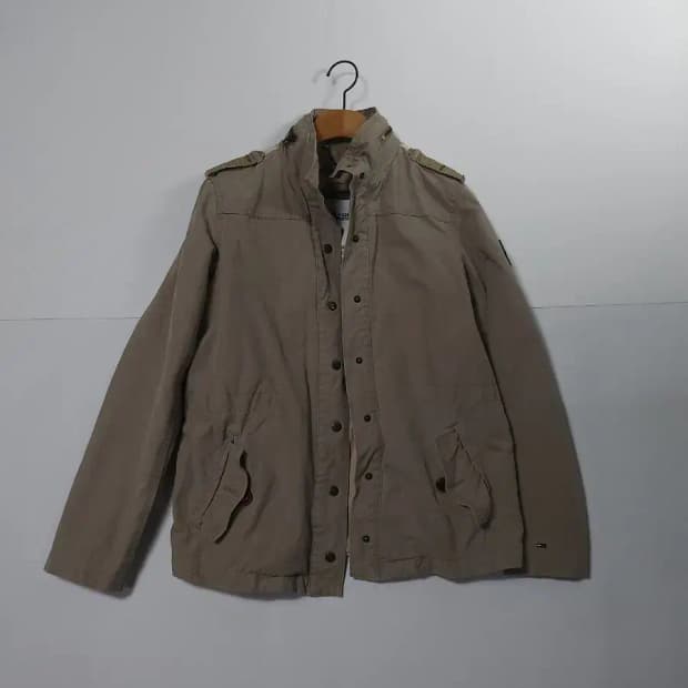 타미힐피거 카키색 야상 점퍼