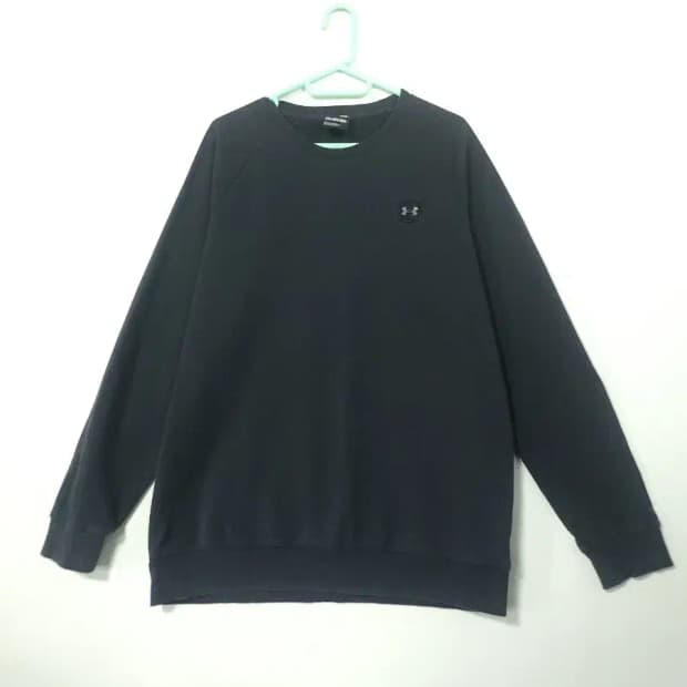 언더아머 맨투맨 티셔츠