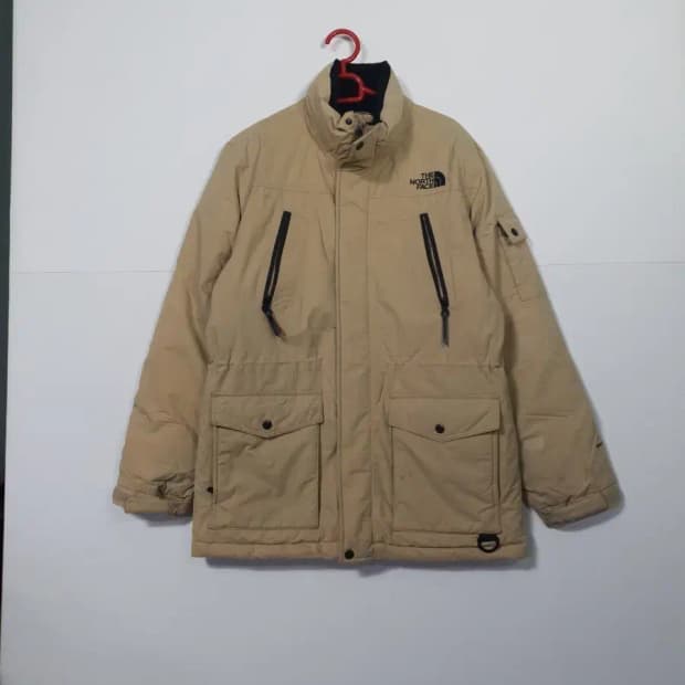 노스페이스 베이지색 패딩 자켓