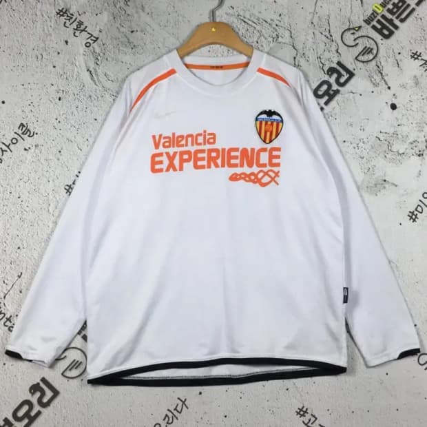 나이키 발렌시아 축구 유니폼 긴팔 티 화이트 140 2100141