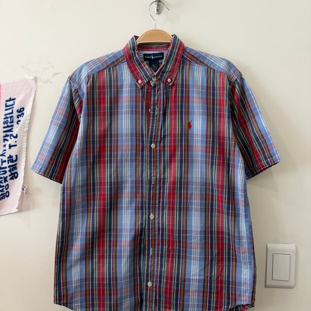 11. 폴로 반팔 셔츠