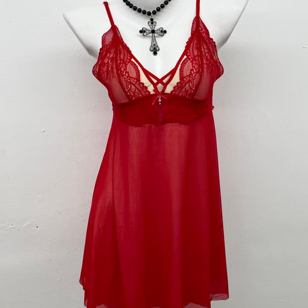 레드 자수 메쉬 슬립