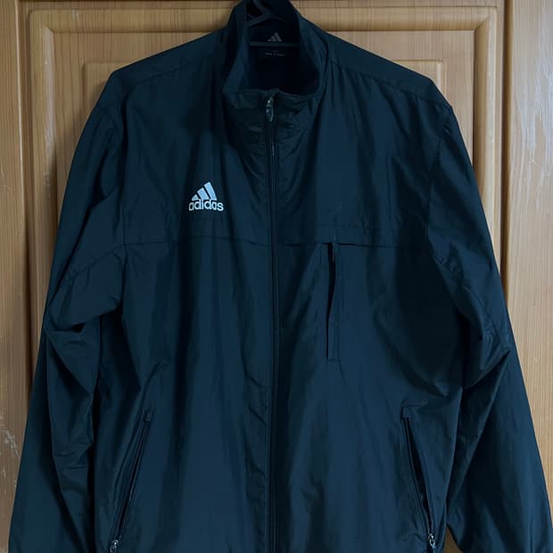 아디다스 빈티지 블랙 바람막이