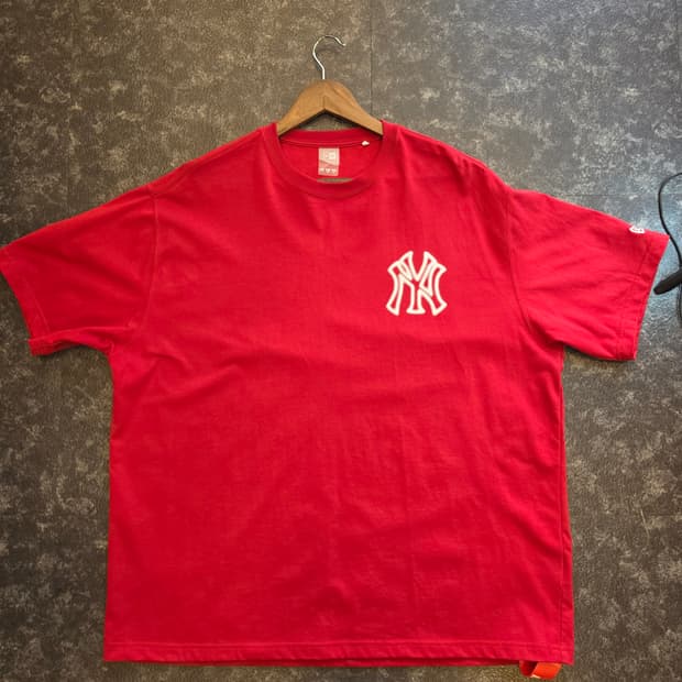 [뉴에라] MLB 뉴욕 양키스 네온 로고 티셔츠 삼바