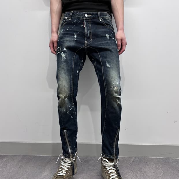 디스퀘어드2 플레어 짚 더티 페인트 데님 