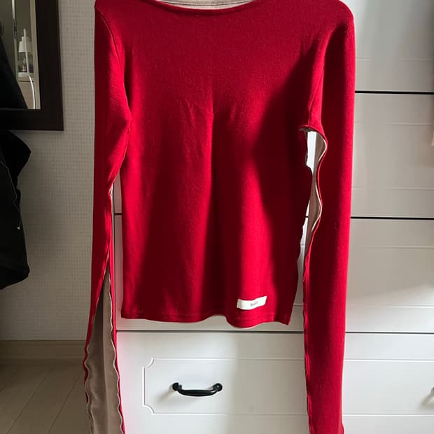 데어드 하프앤하프 롱슬리브 레드