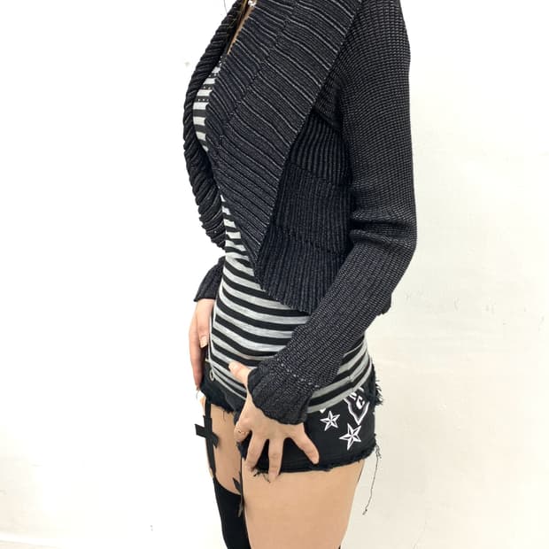 Pleated collar knit cardigan