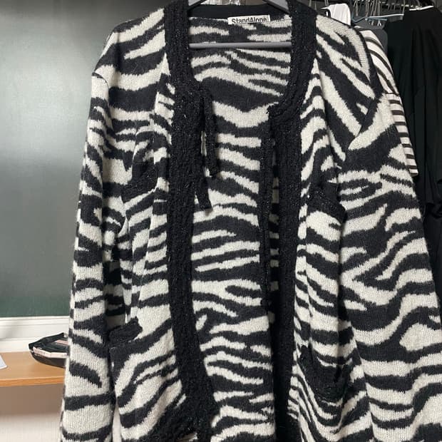 스탠드얼론 standalone 지브라 가디건 F 