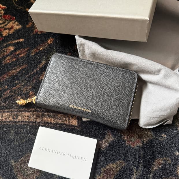정품 알렉산더맥퀸 카드지갑