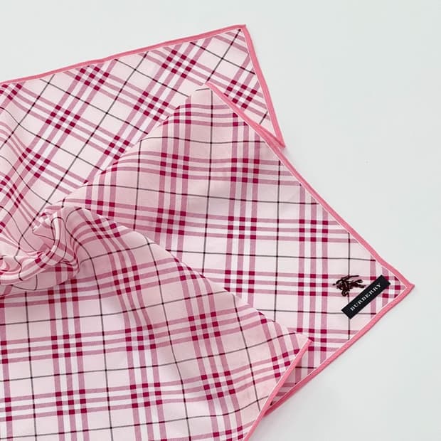 (새상품) burberry/ 버버리 쁘띠스카프 손수건