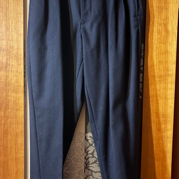 퍼렌 투 플리츠 울 크롭 트라우저