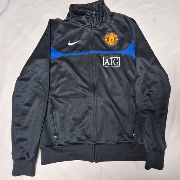 맨유 트레이닝 상의 팝니다 