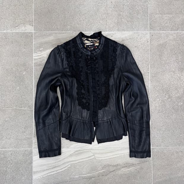 Black lamb skin button lace buckle jk