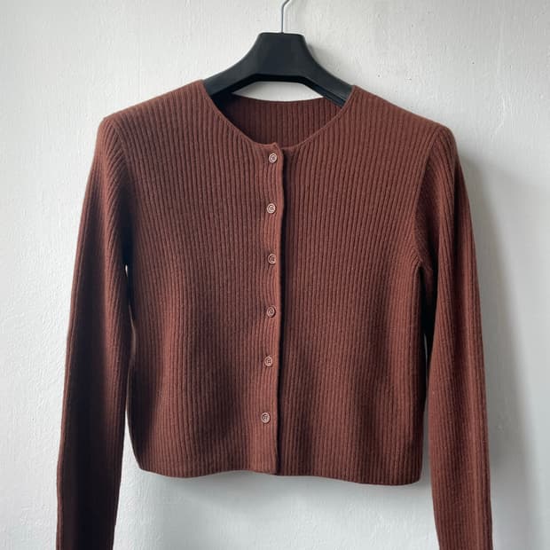 샵오눅(shoponuk) 크롭 가디건 브라운 새상품