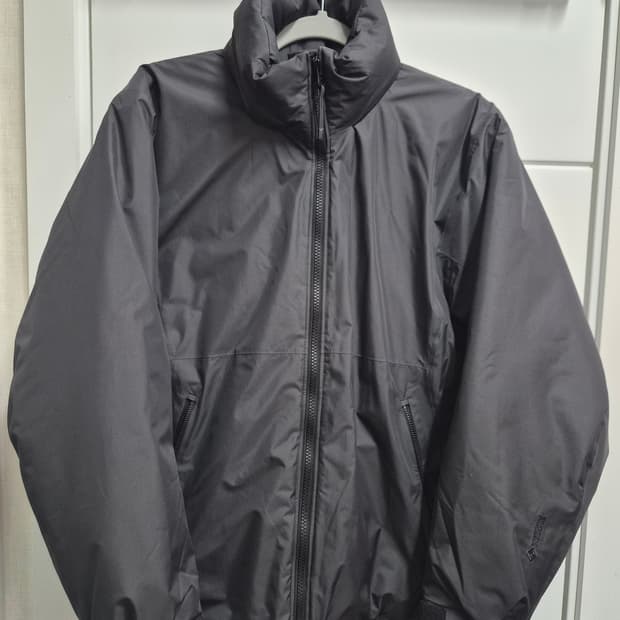 Goldwin 25FW 윈드스토퍼 퍼피자켓 딥차콜