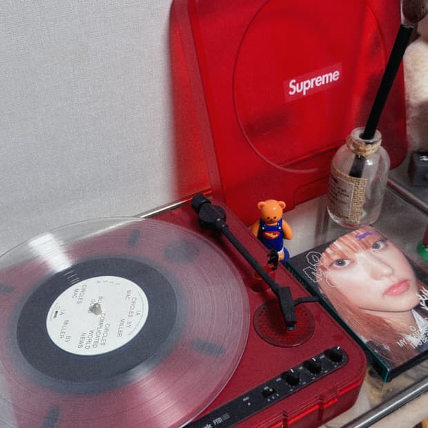 슈프림 포터블 턴테이블