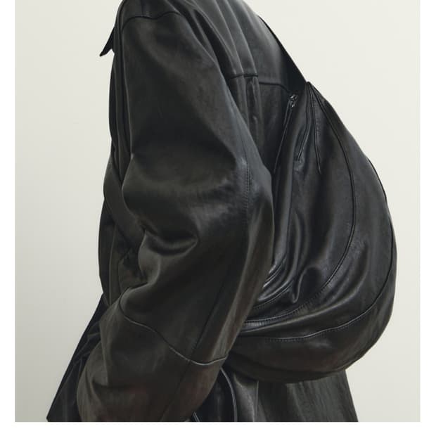 유스 레더 아크 백 L