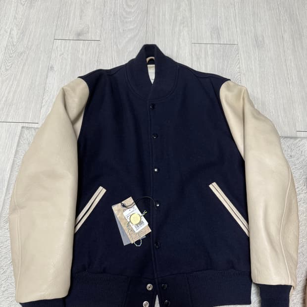 (M)나나미카 골든베어 21fw 바시티 자켓