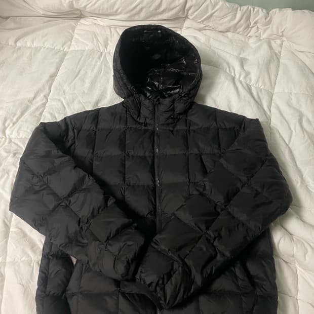 Espionage Hooded Light Down Jacket Black