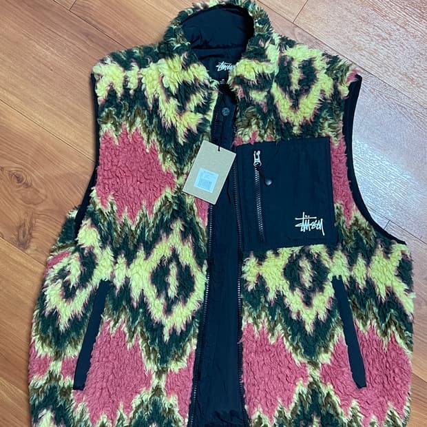 스투시 나바호 패턴 플리스 베스트