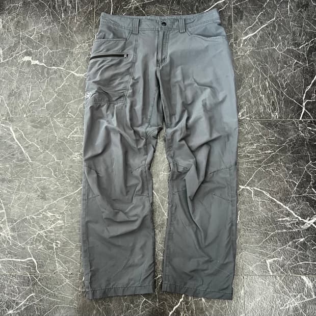 아크테릭스 기능성 쉘 스트레이트 팬츠