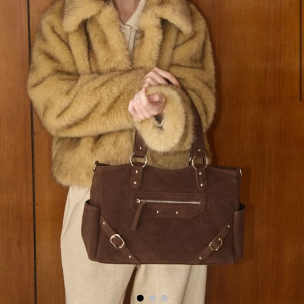 아노에틱 스웨이드백