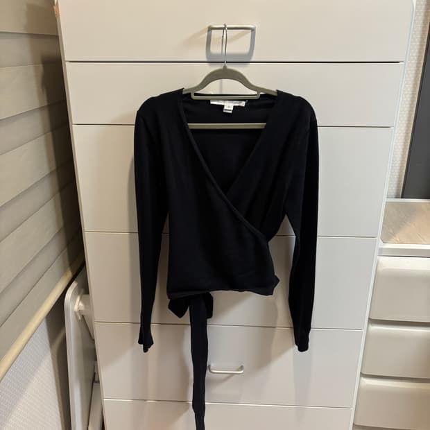 DVF 다이앤 본 퍼스텐버그 블랙 랩 니트 가디건 M