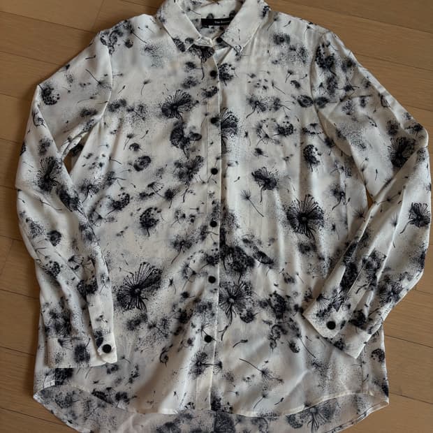 더 쿠플스 패턴 실크 100% 블라우스 xs