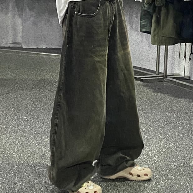 스탠다드 에러 빈티지워싱 벌룬 데님팬츠 B5158