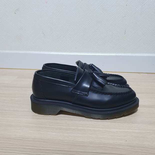 닥터마틴 아드리안 로퍼 240