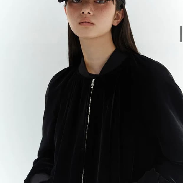 버뮬라 벨벳 봄버