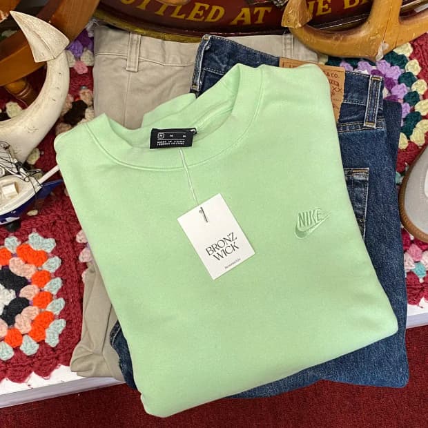 나이키 로고 라운드 맨투맨 (Man L) / [11653]