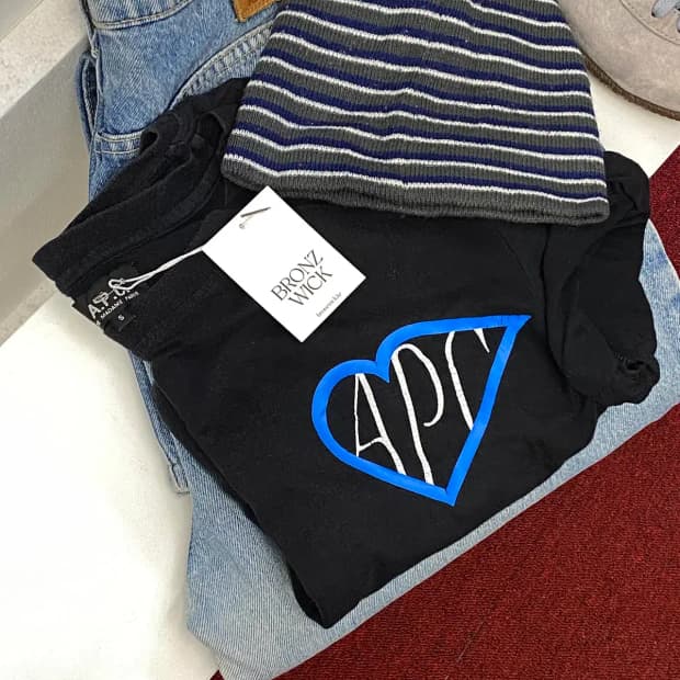 아페쎄 라운드 반팔 티셔츠 (Man S) / [11666]