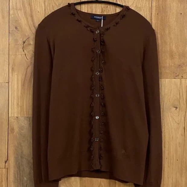 버버리 프릴 가디건 (B0211)